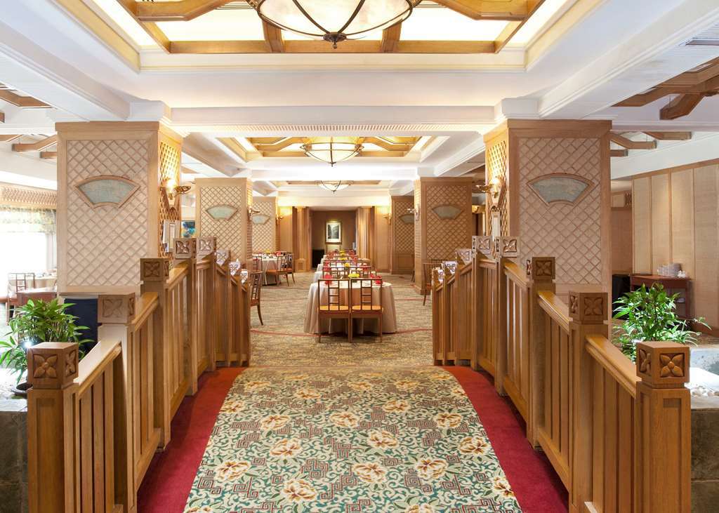 Dorsett Grand Subang Hotel Subang Jaya Restaurante foto
